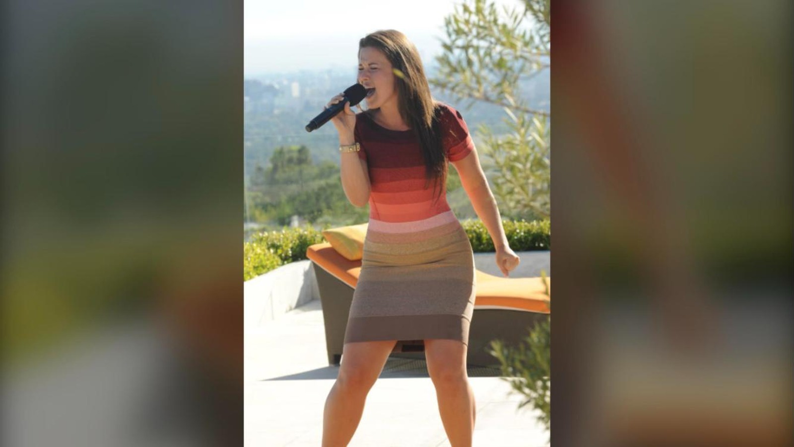 Tara Simon singing at The X Factor USA
